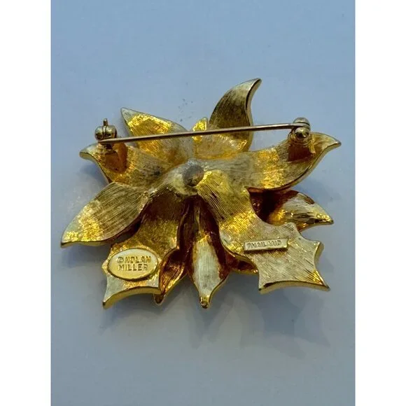 Nolan Miller Poinsettia Christmas Brooch Pin Enamel Rhinestones Fashion Jewelry - Picture 8 of 9